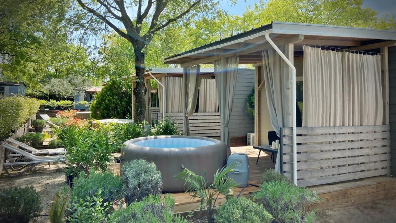 Boutique Mobile Homes Ulikarovinj (Adults Only) Eksteriør bilde